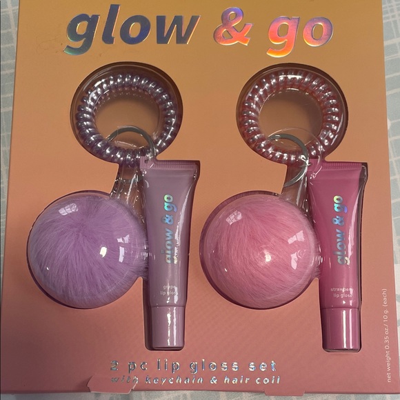 glow and go Accessories - Lip Gloss Set with Keychain - Purple and Pink